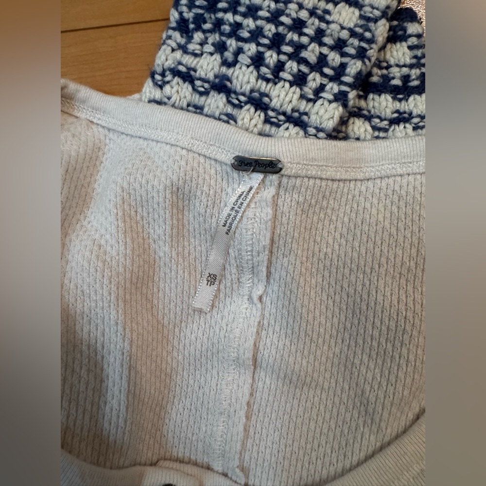 FREE PEOPLE LOT OF 3 Womens Ski Lodge Cuff Thermal Henley Top Size XS - Picture 8 of 10